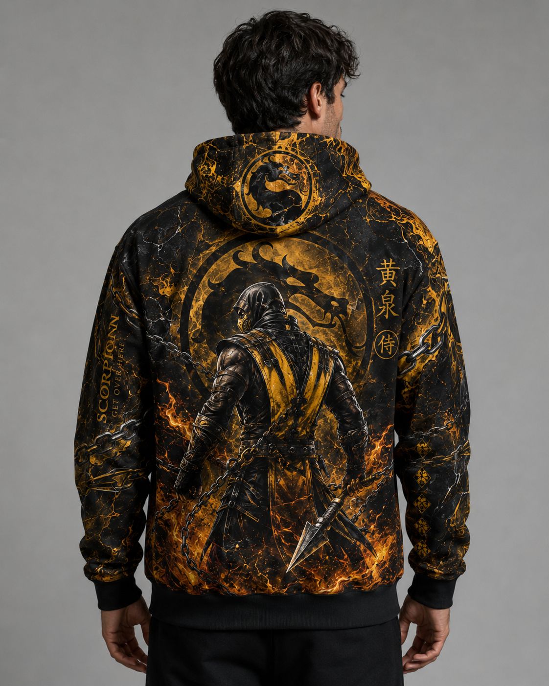 Buzo Mortal Kombat Scorpion negro y dorado full print fuego