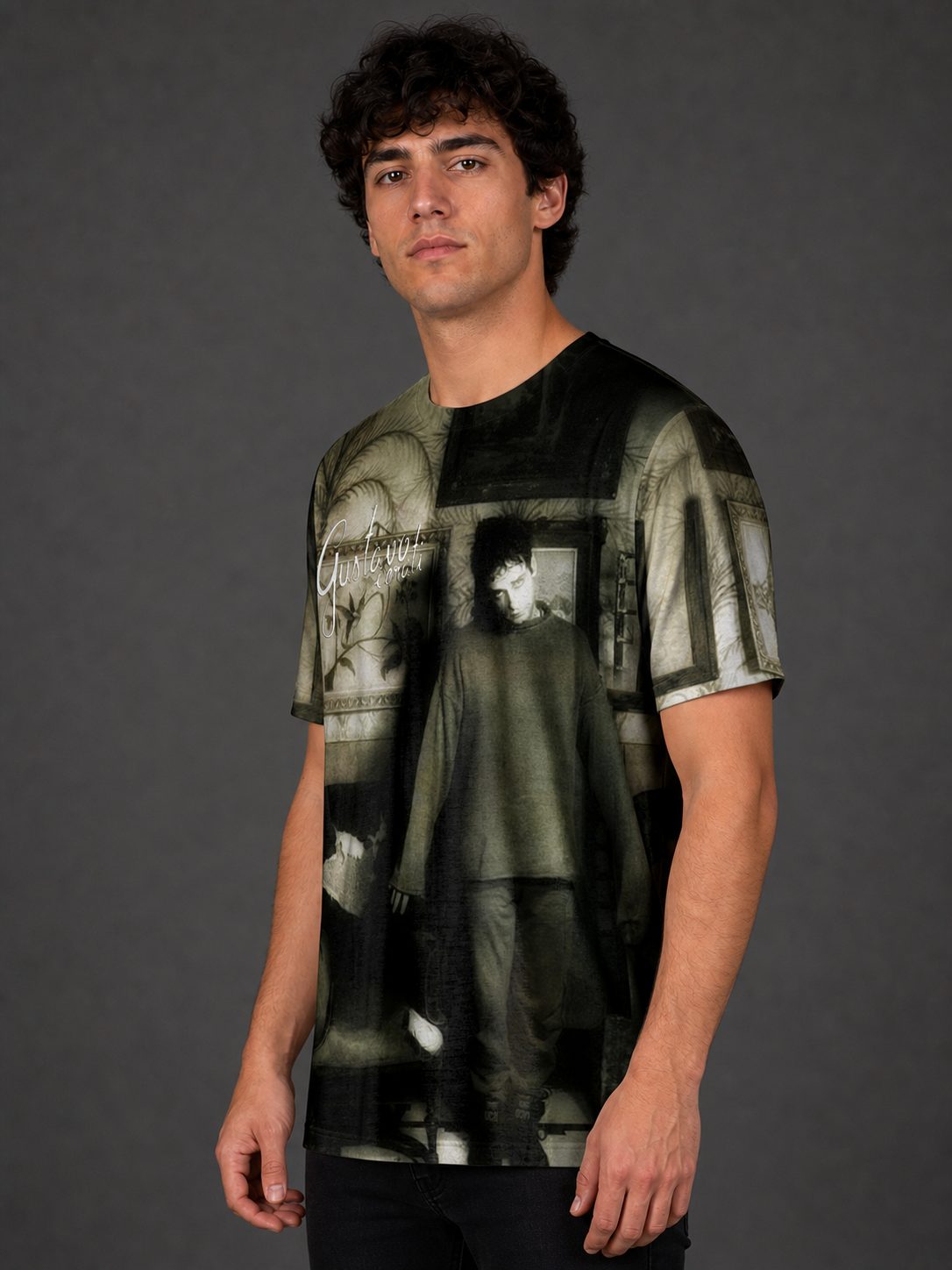 Remera Gustavo Cerati Cs189 - semi costado con modelo
