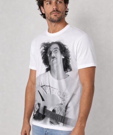 Remera Charly Garcia CS380 - Foto 2 semi costado