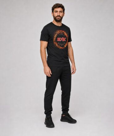 Remera ACDC High Voltage - modelo humano