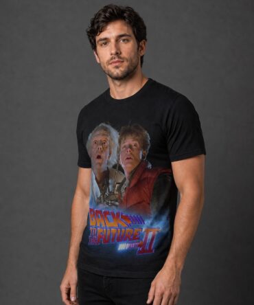 Remera Volver al Futuro Pr043 - semi costado con modelo