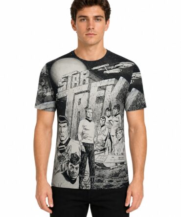 Remera Star Trek - frente con modelo humano
