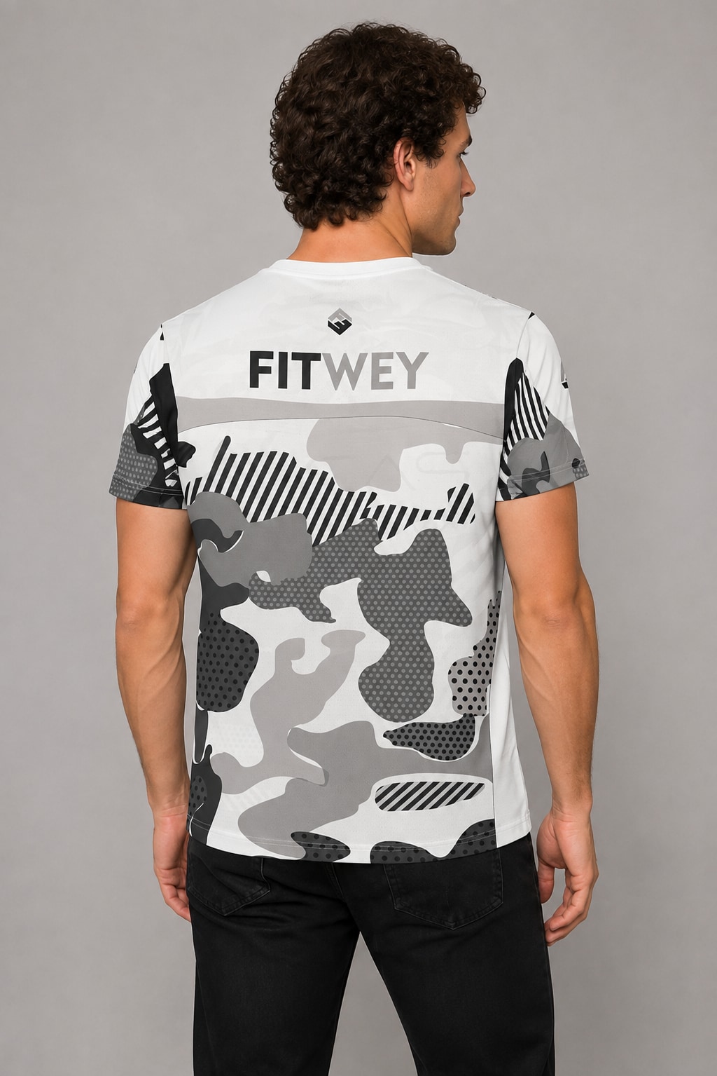 Camiseta de Pádel Ghost Match FTD002 modelo dorso