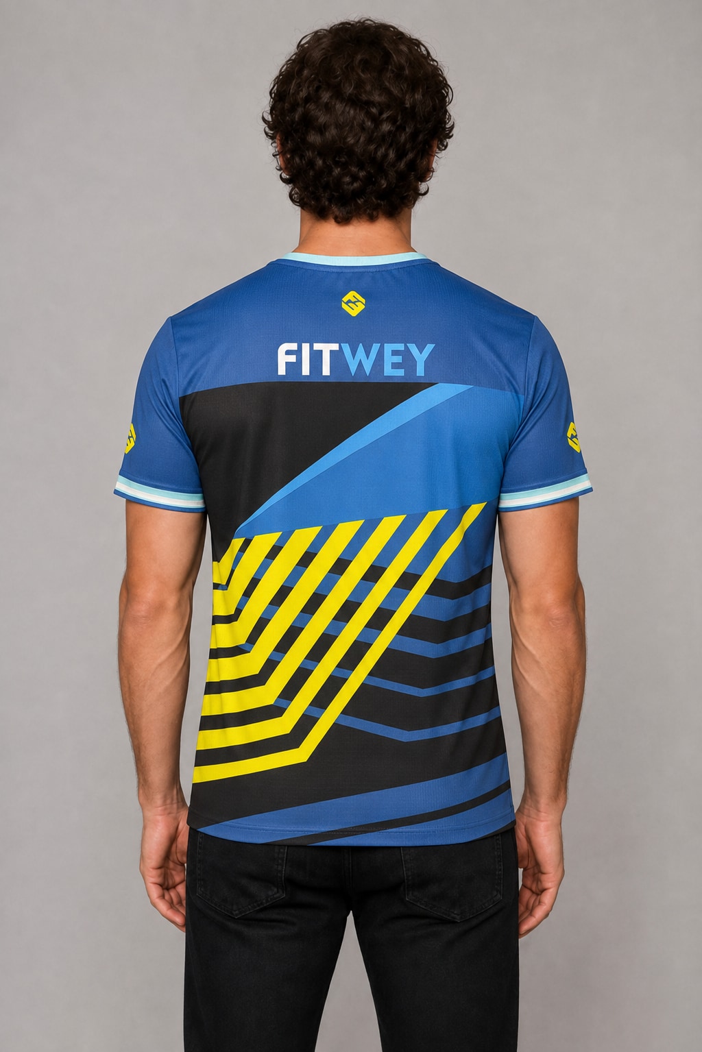 Camiseta de Padel Storm Pro con modelo Ranwey