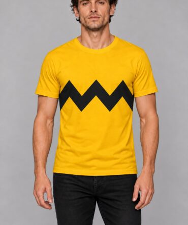 Remera Charlie Brown Ranwey amarillo zigzag negro