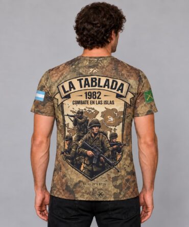 Remera Malvinas RI 3 Ranwey, escudo verde y dorso La Tablada 1982