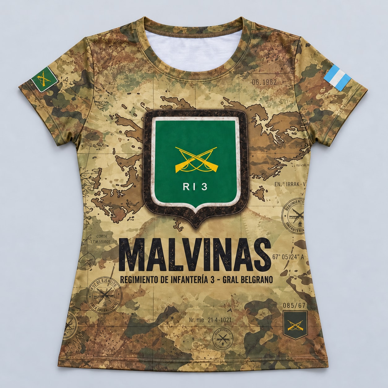 Remera Malvinas RI 3 Ranwey, escudo verde y dorso La Tablada 1982