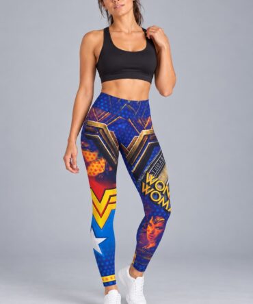 Calza Wonder Woman modelo Ranwey frente lateral